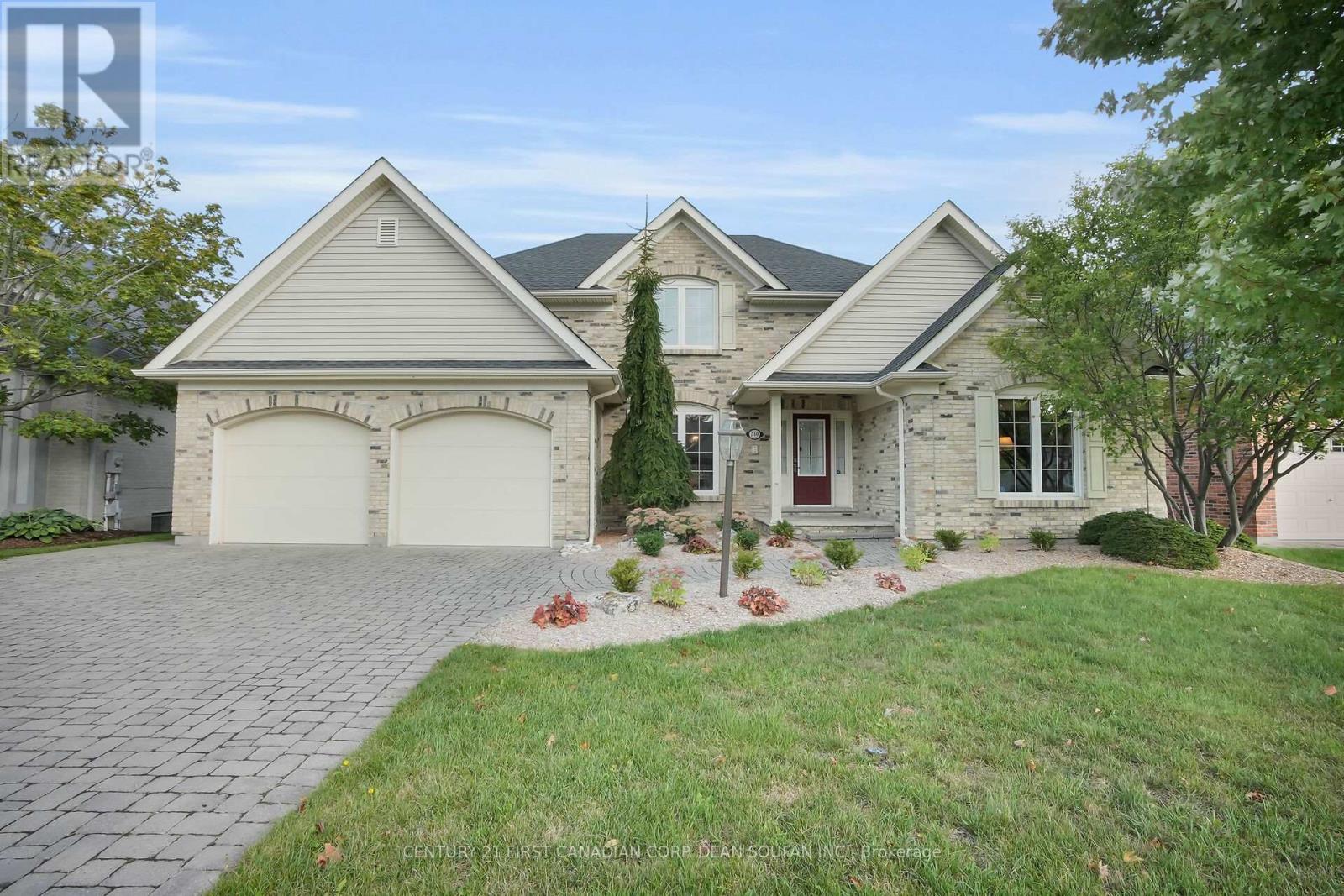 540 MCGARRELL PLACE, London North (North R)