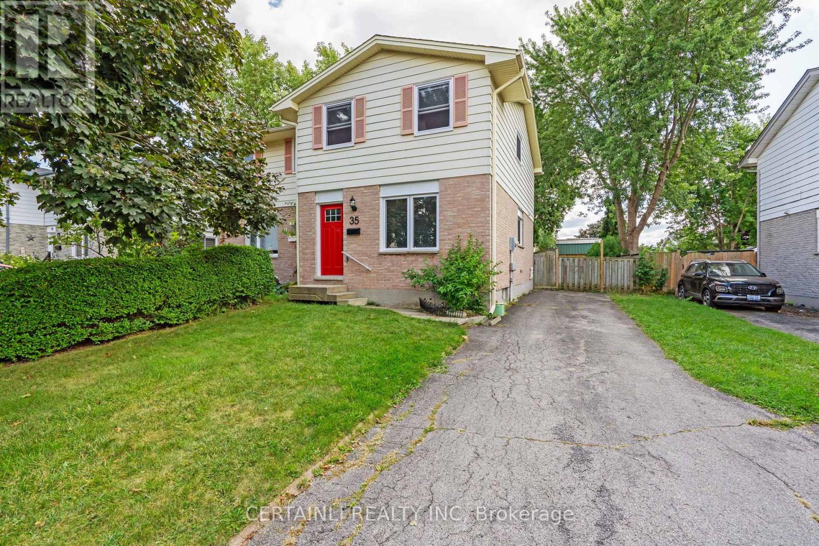 35 ROSAMOND CRESCENT, London South (South X)