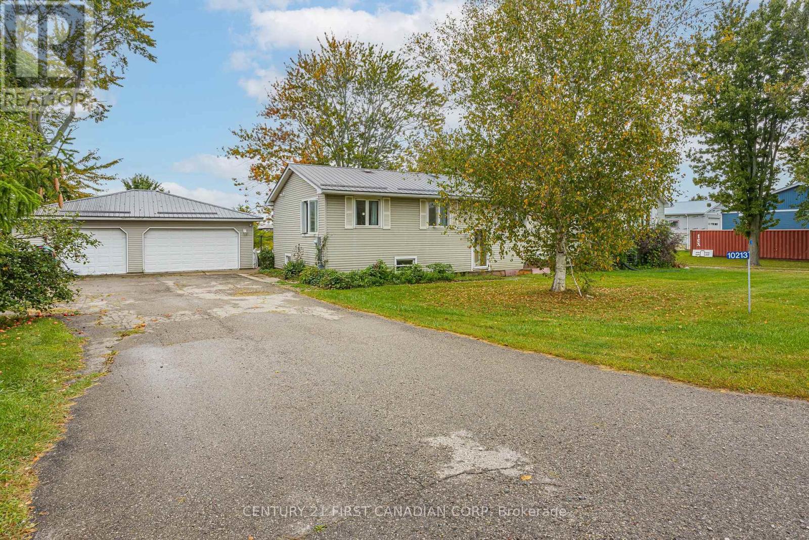 10213 IONA ROAD, Dutton/Dunwich (Iona)