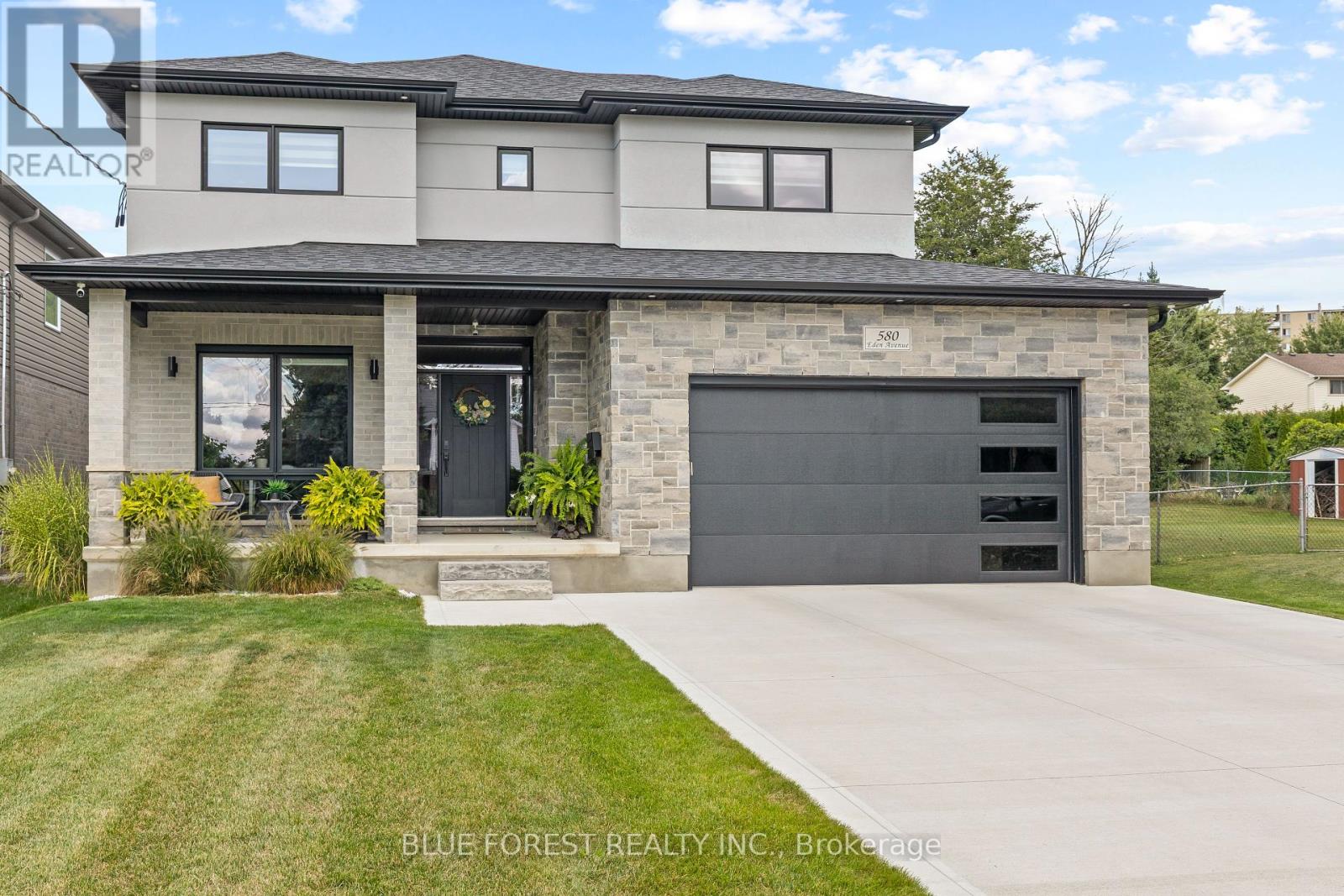 580 EDEN AVENUE, London South (South R)