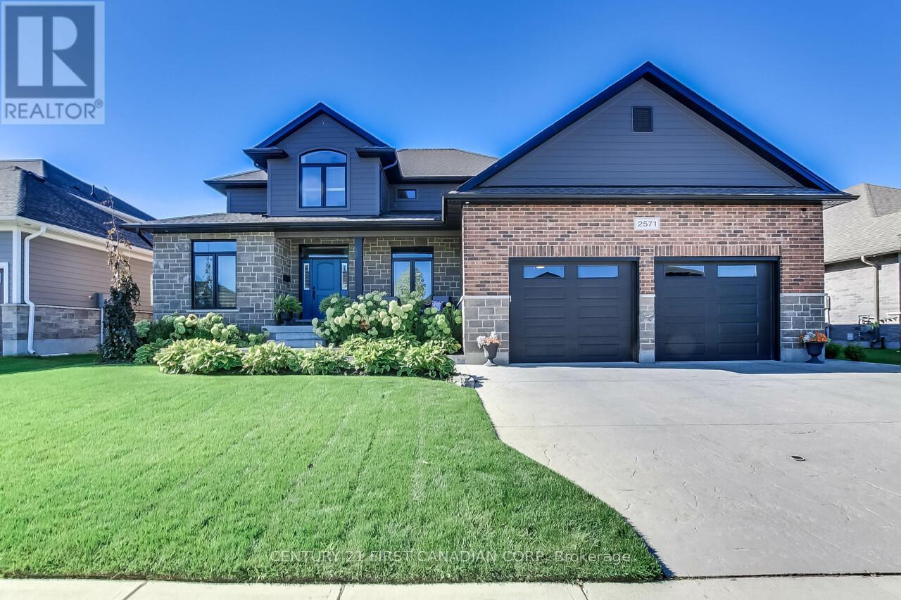 2571 LUCAS AVENUE, Strathroy-Caradoc (Mount Brydges)