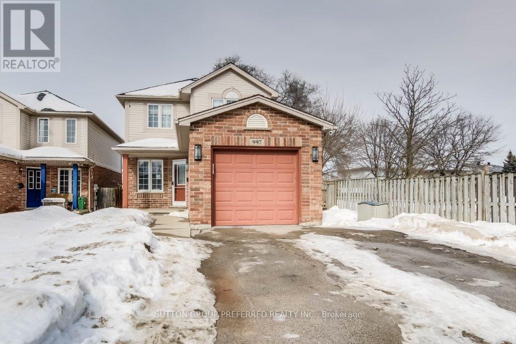 997 HOMEVIEW COURT, London