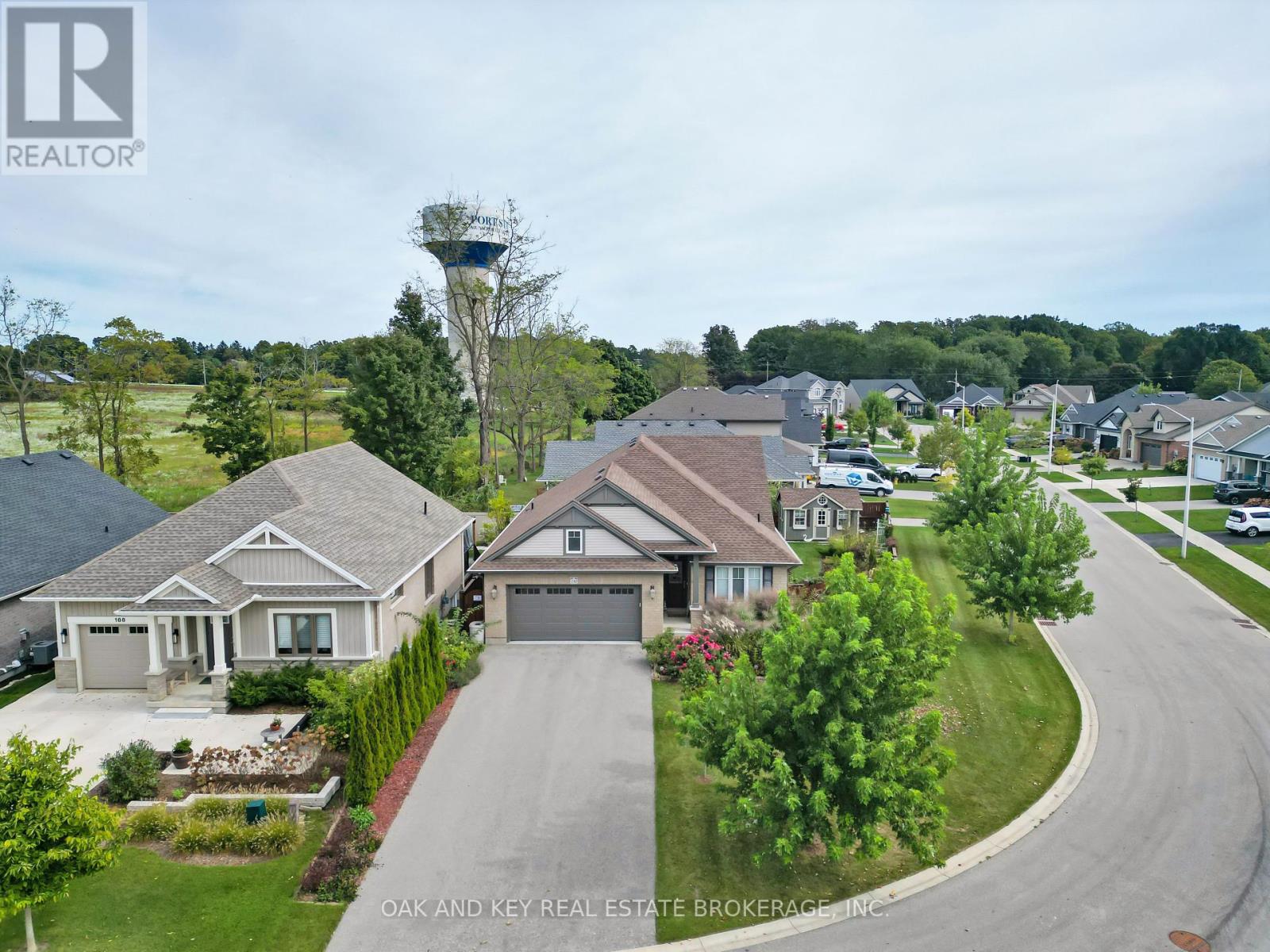 190 EMERY STREET, Central Elgin