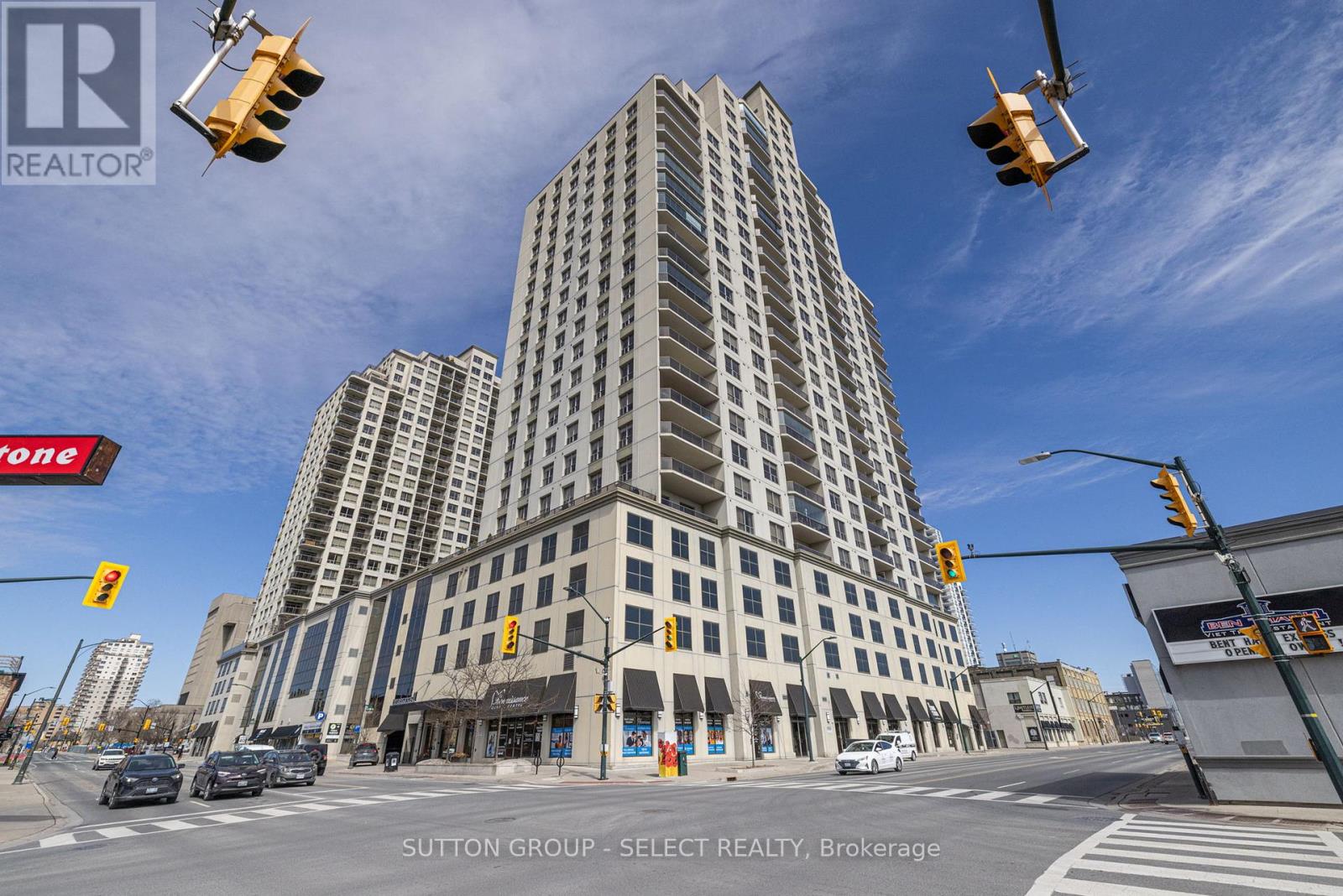 2401 - 330 RIDOUT STREET N, London