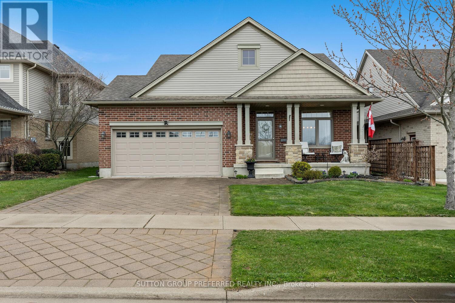 4 PINE VALLEY DRIVE, St. Thomas