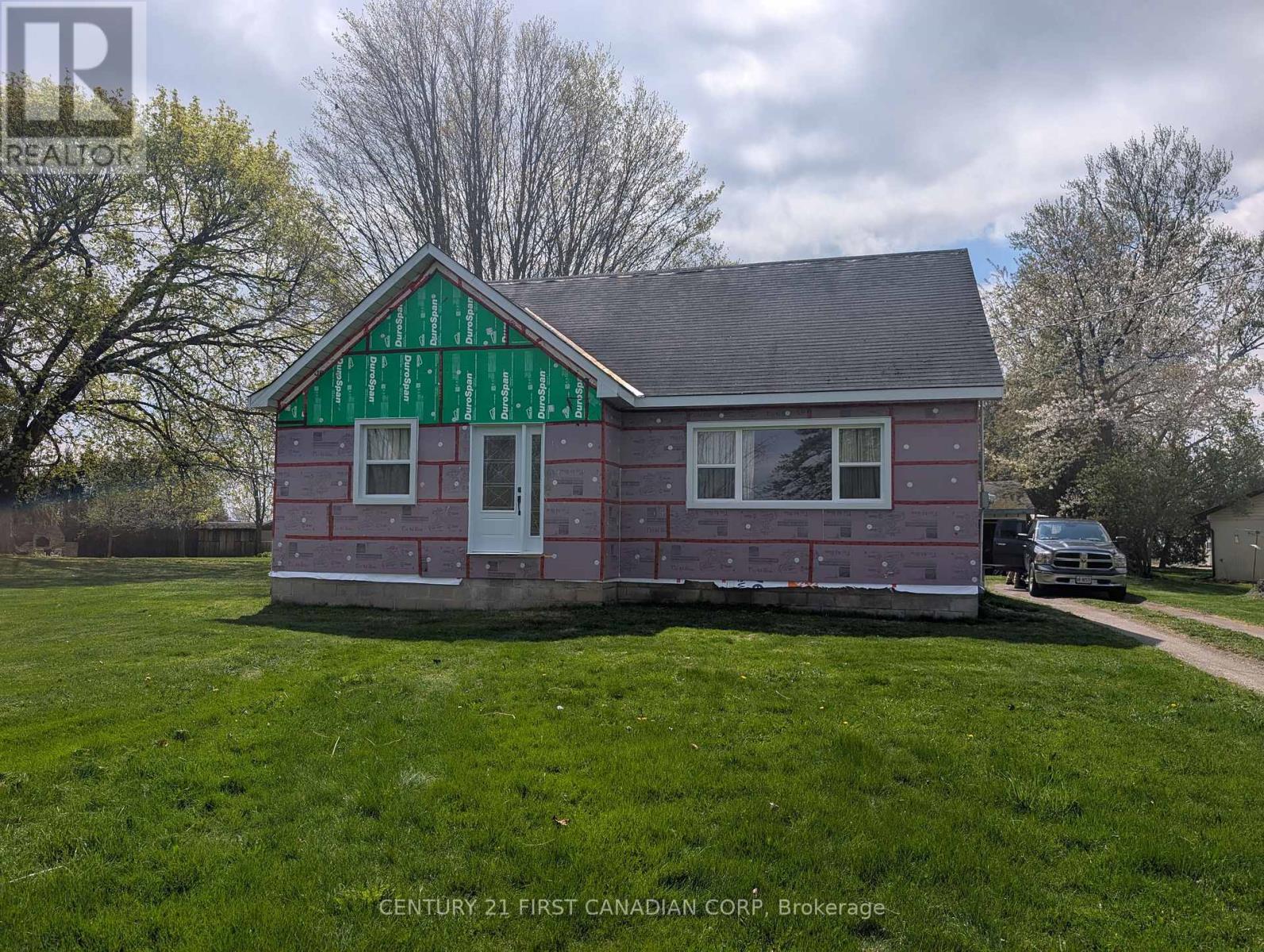211 KING EDWARD STREET, Brant (Paris)