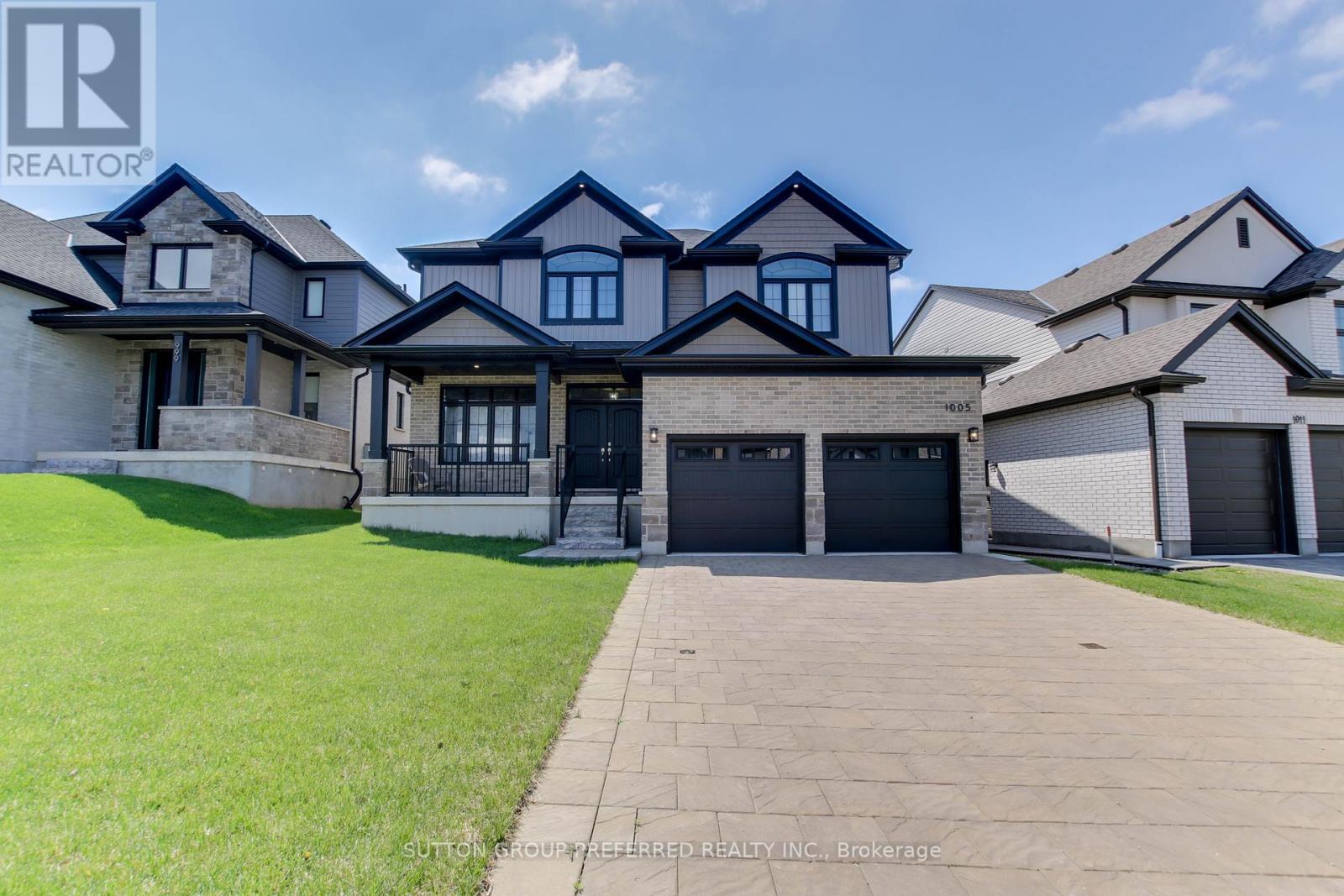 1005 RIVERBEND ROAD, London South (South B)
