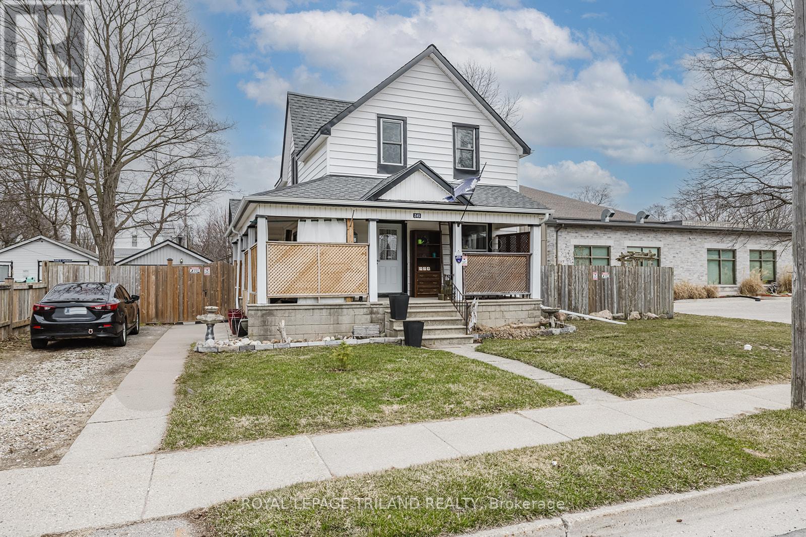 245 SYDENHAM STREET E, Aylmer
