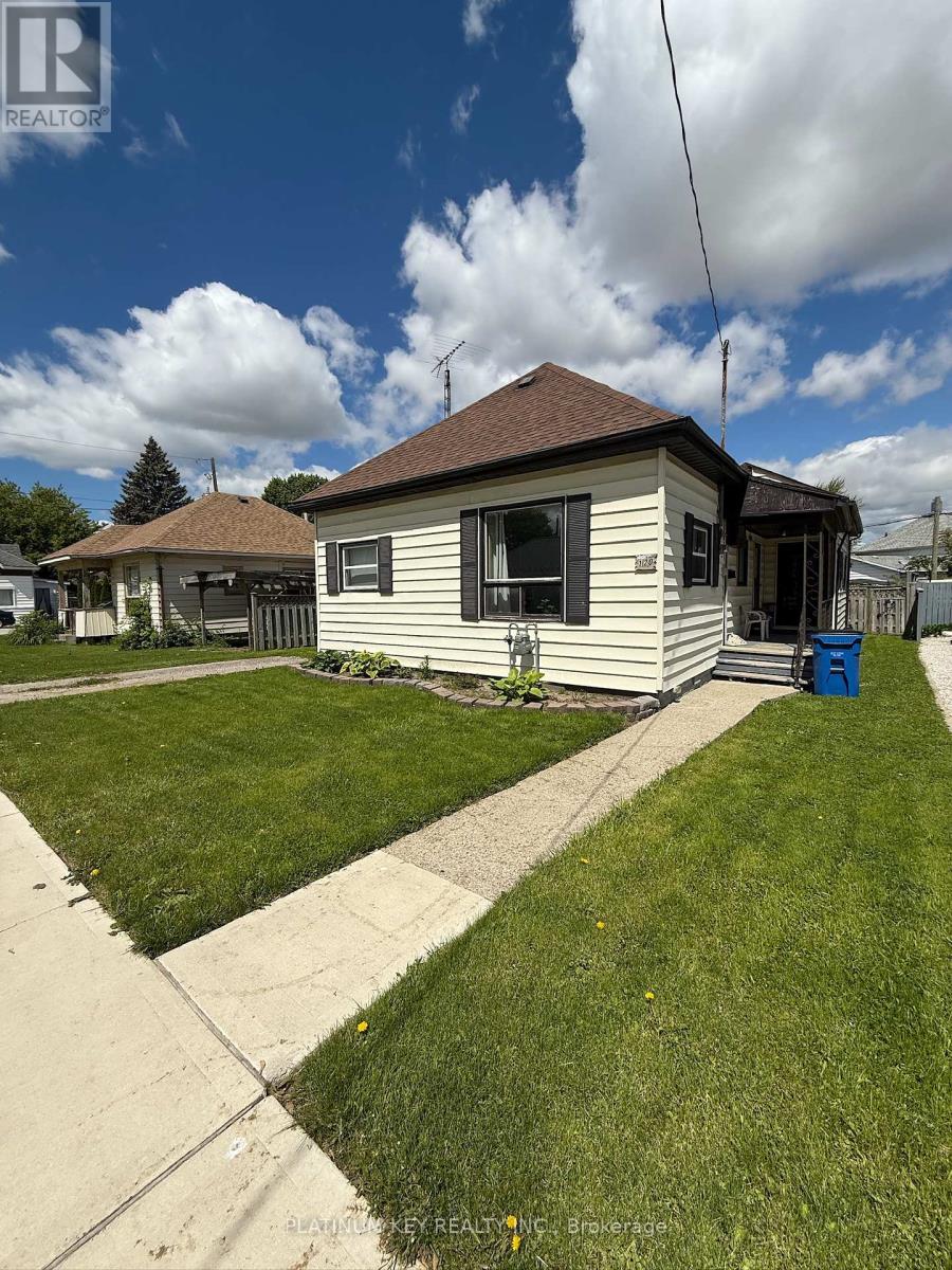 120 BLAKE STREET, Chatham-Kent (Wallaceburg)