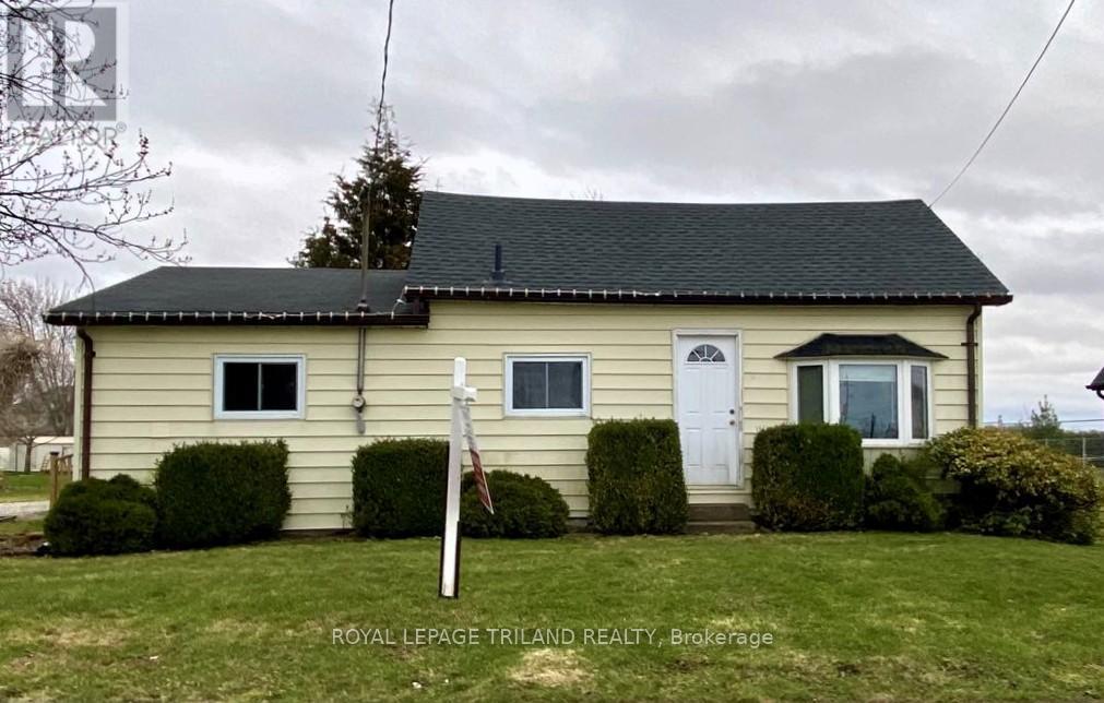 81 MILL STREET, Lambton Shores (Thedford)