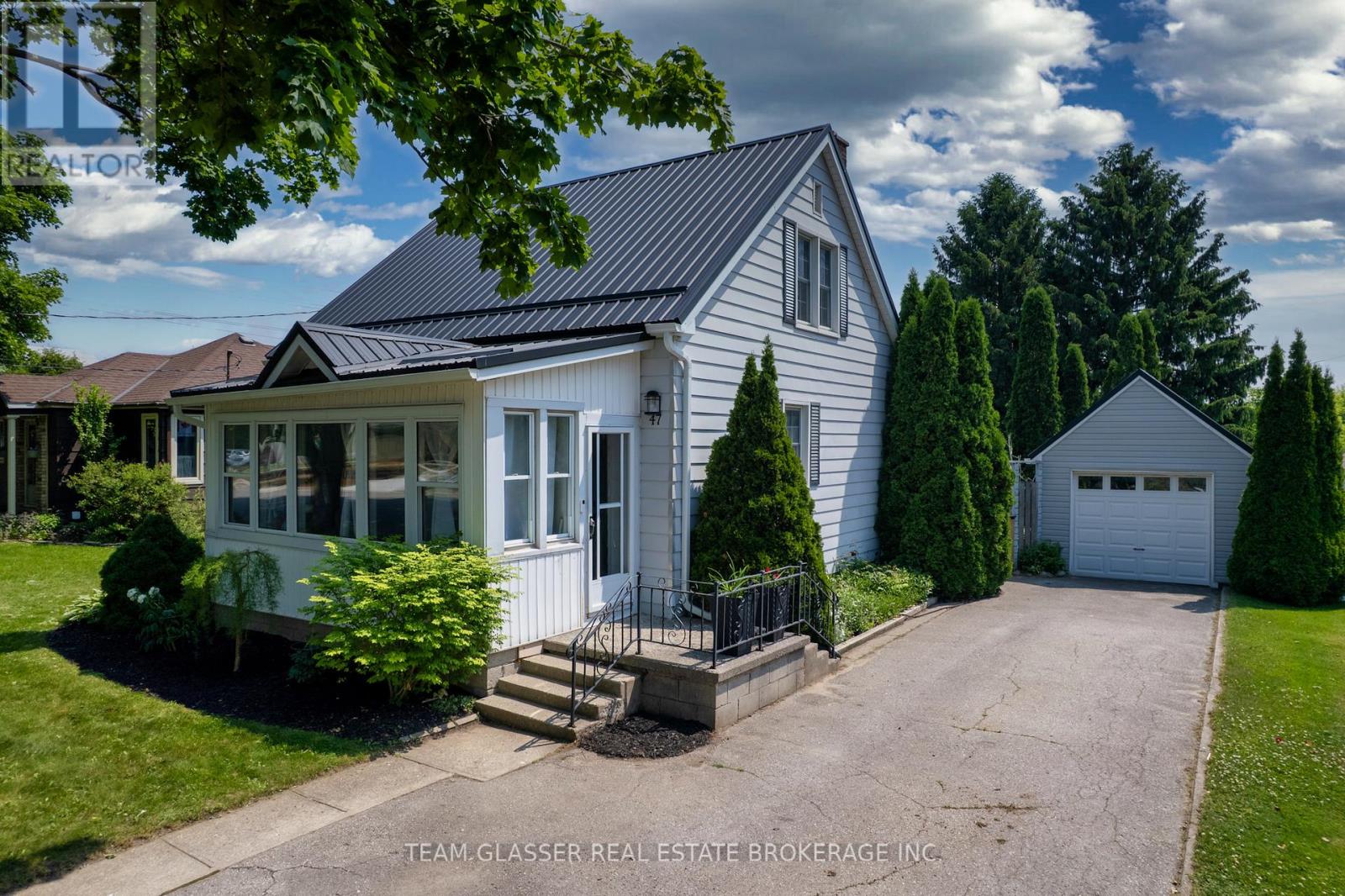 47 MURRAY STREET, Aylmer