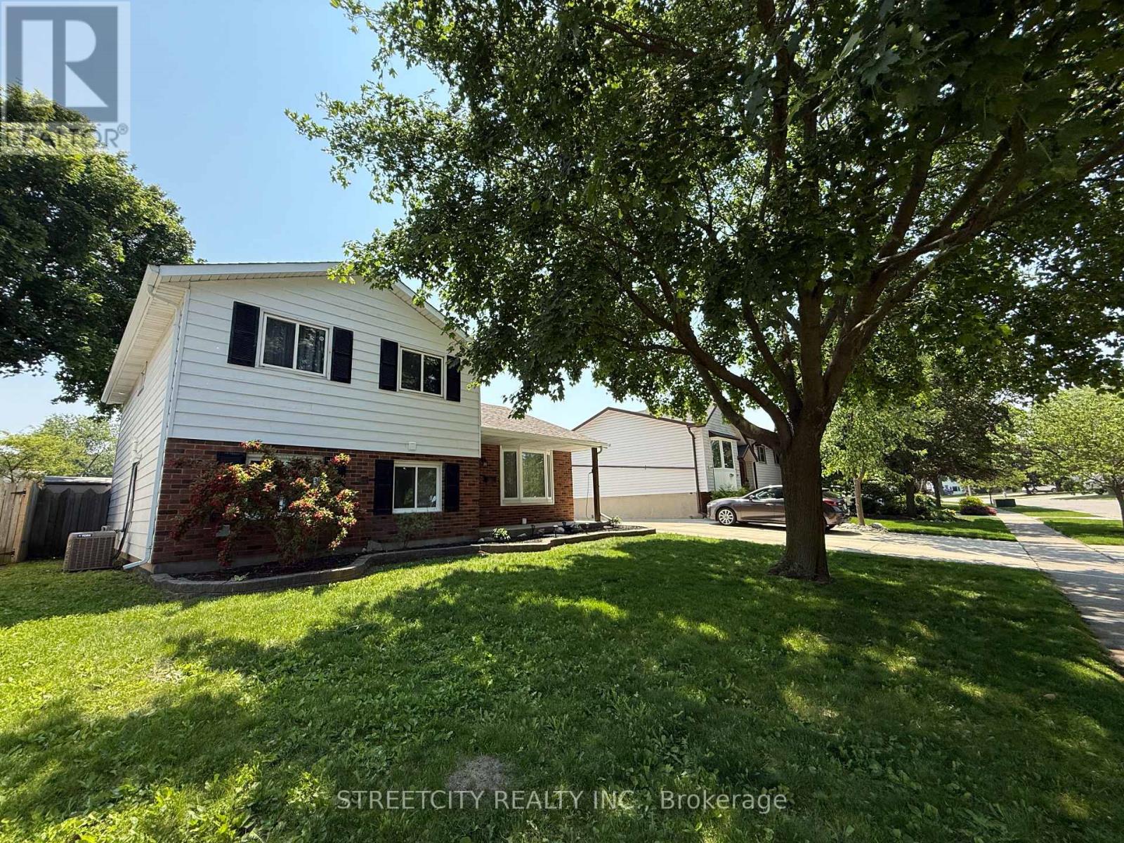 341 BRADFORD DRIVE, Sarnia