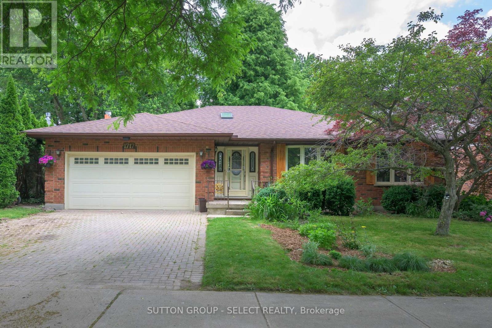 1717 PHILLBROOK CRESCENT, London North (North B)