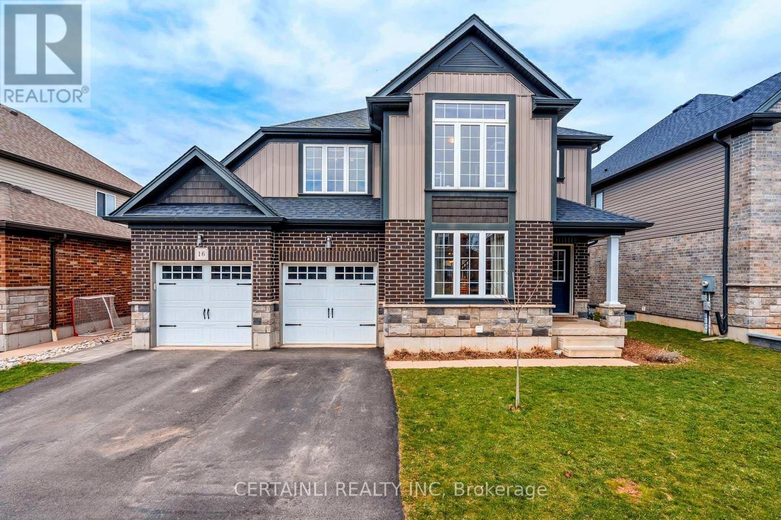 16 ANDERSON CRESCENT, Stratford