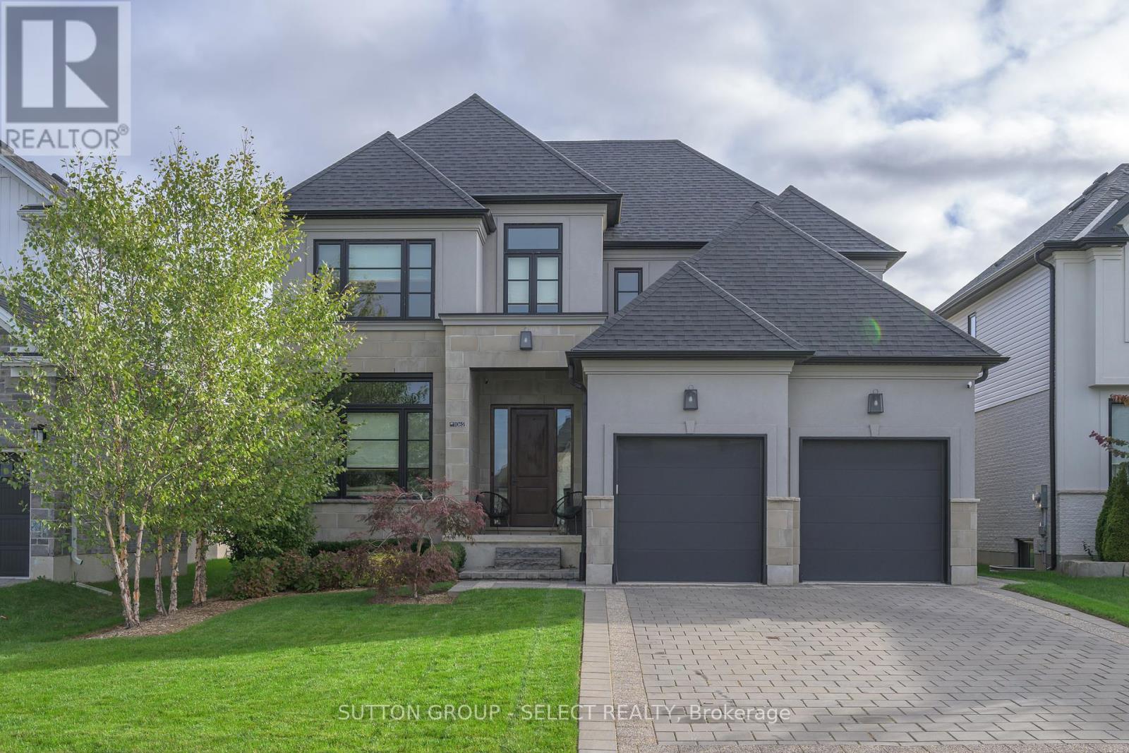 1062 TRAILSWAY AVENUE, London South (South B)