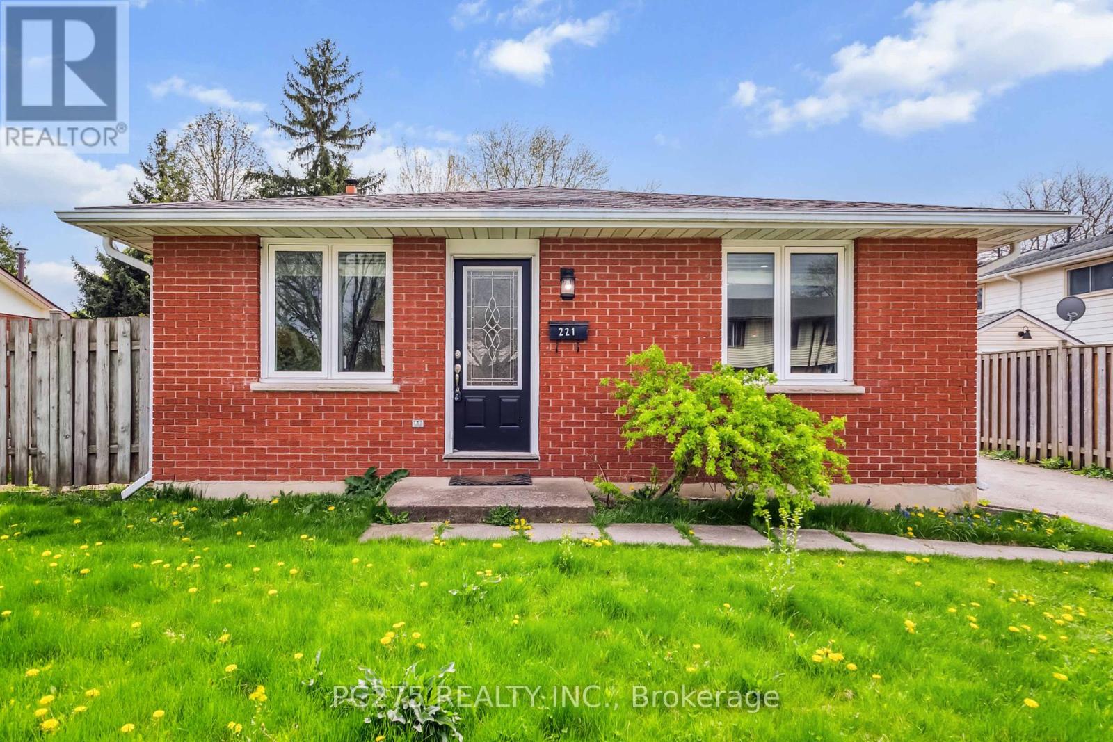 221 ADMIRAL DRIVE, London East (East I)