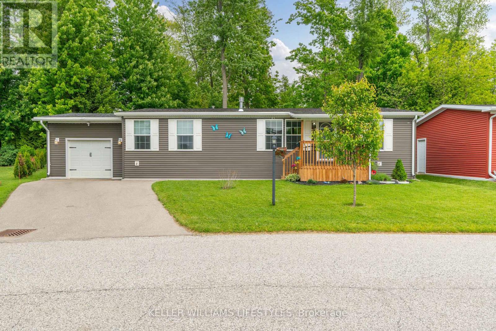 13 KELLESTINE DRIVE, Strathroy-Caradoc (SE)