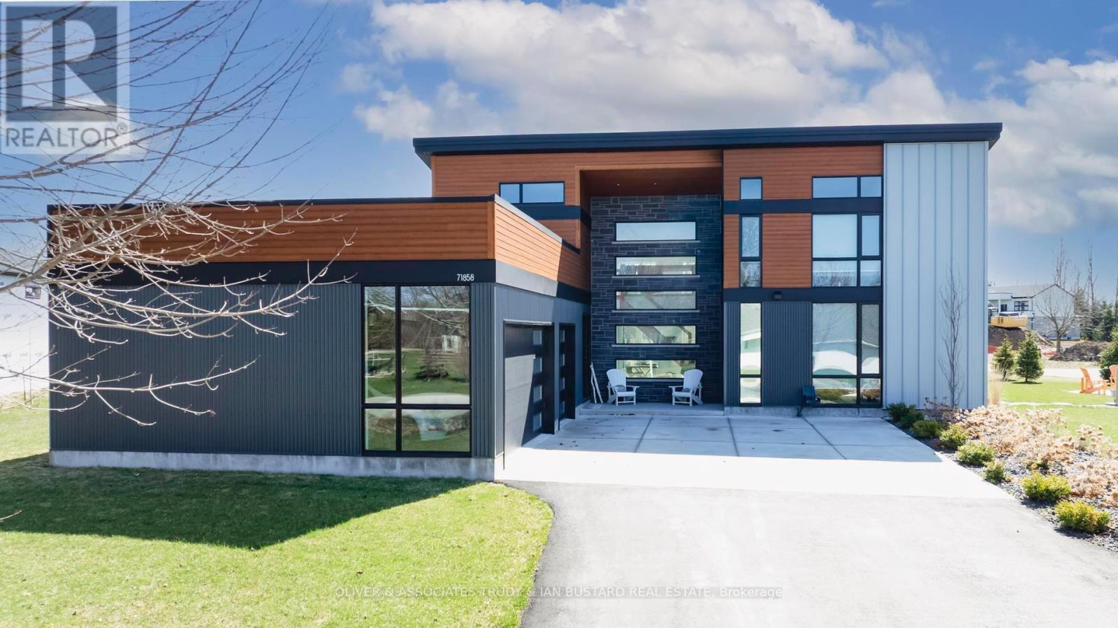 71858 SUNRIDGE CRESCENT, Bluewater (Hay)