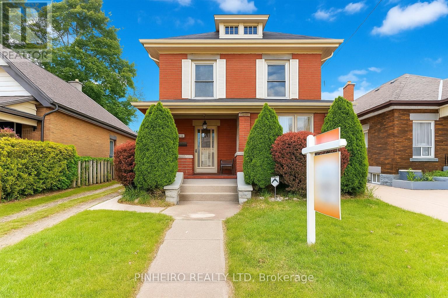 1116 TRAFALGAR STREET, London East (East M)