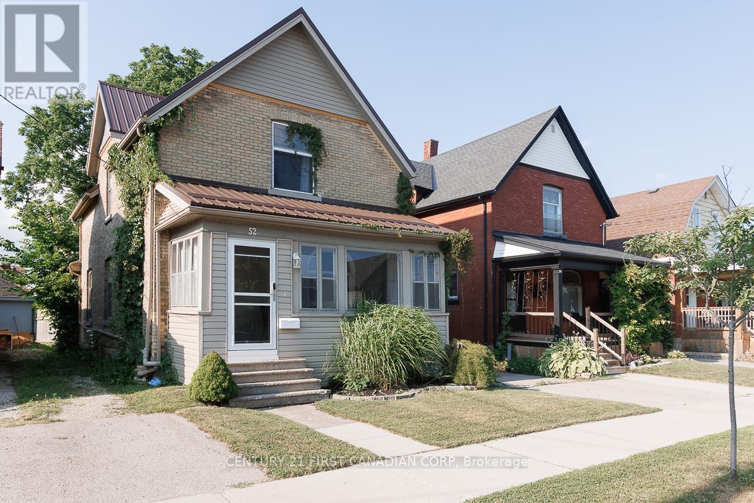 52 MYRTLE STREET, St. Thomas