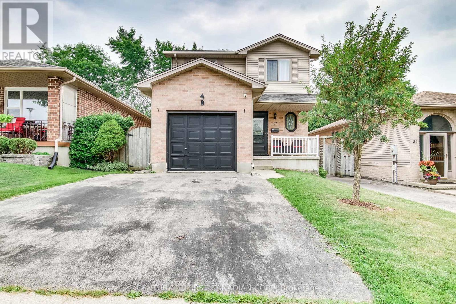 27 GERALD CRESCENT, London South (South J)