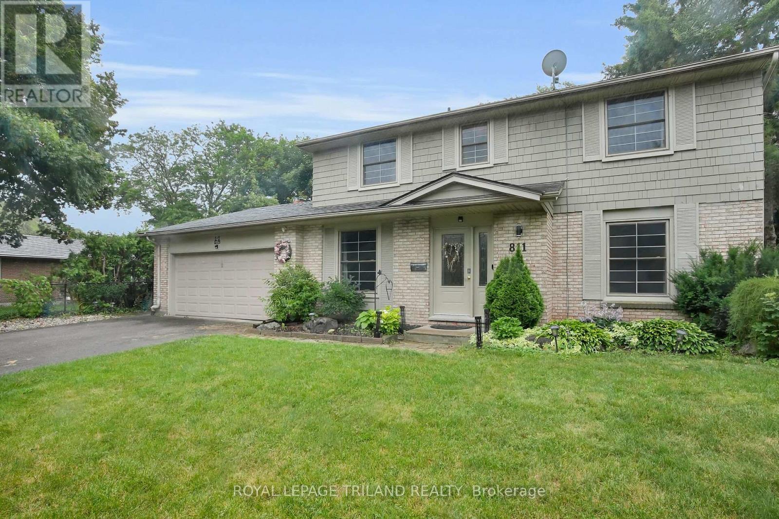 811 BERKSHIRE DRIVE, London South (South N)
