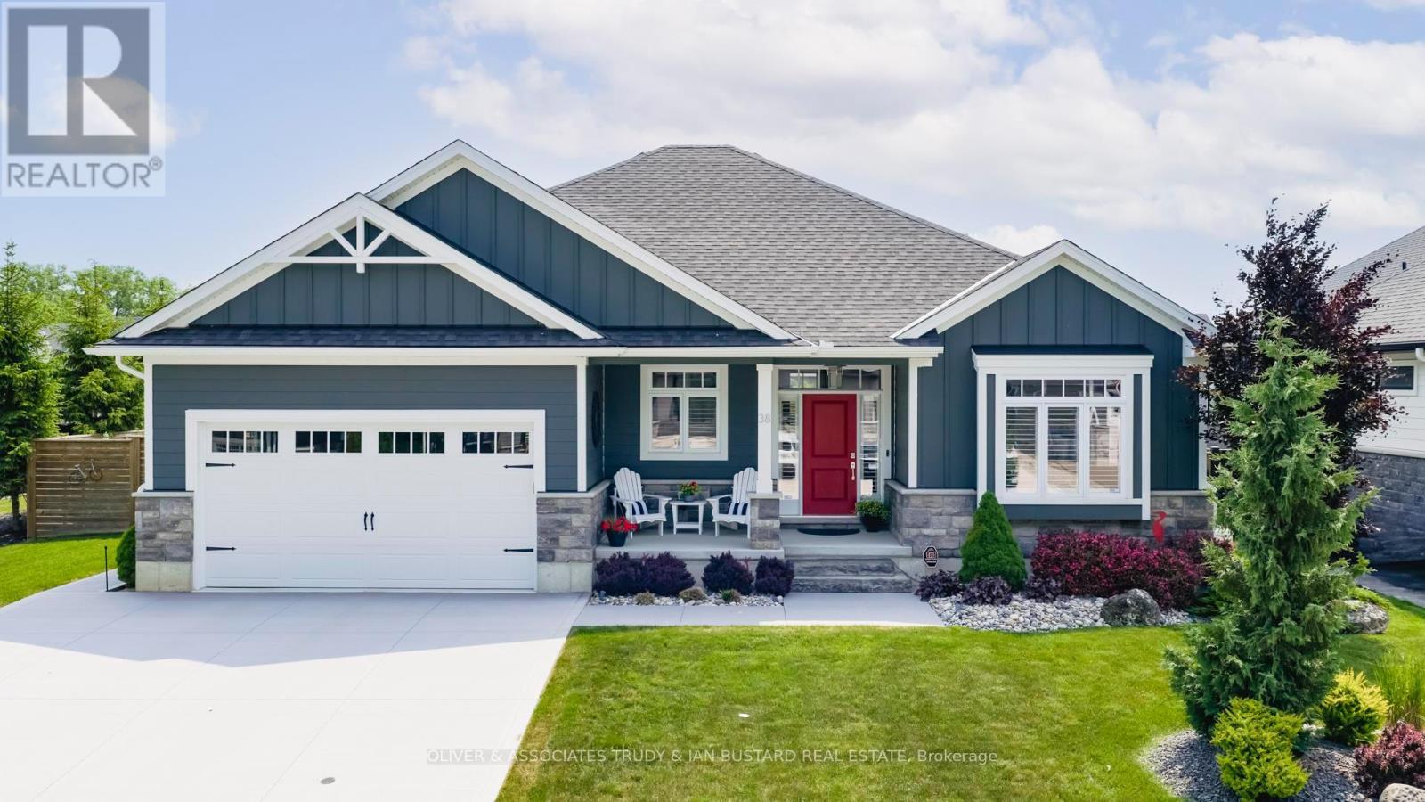 38 ERIN PLACE, Lambton Shores (Grand Bend)