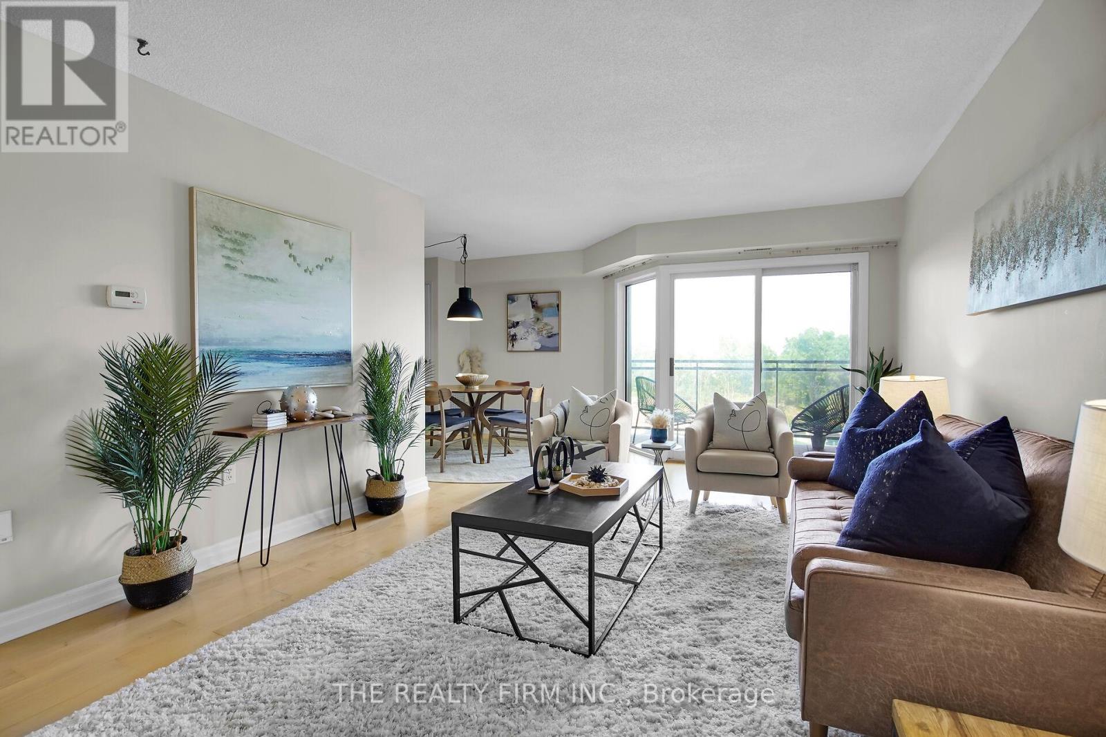 405 - 858 COMMISSIONERS ROAD E, London South (South H)