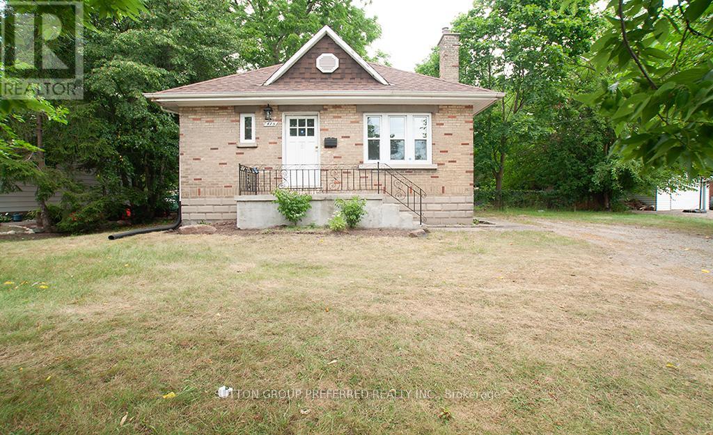 415 SPRINGBANK DRIVE, London South (South D)