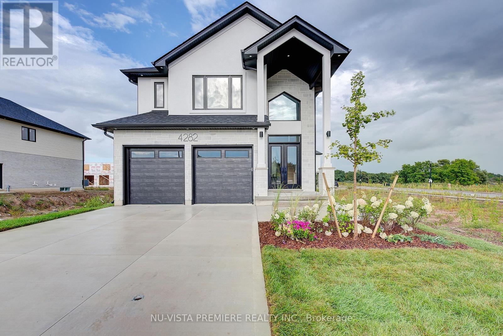 4282 LIBERTY CROSSING, London South (South W)