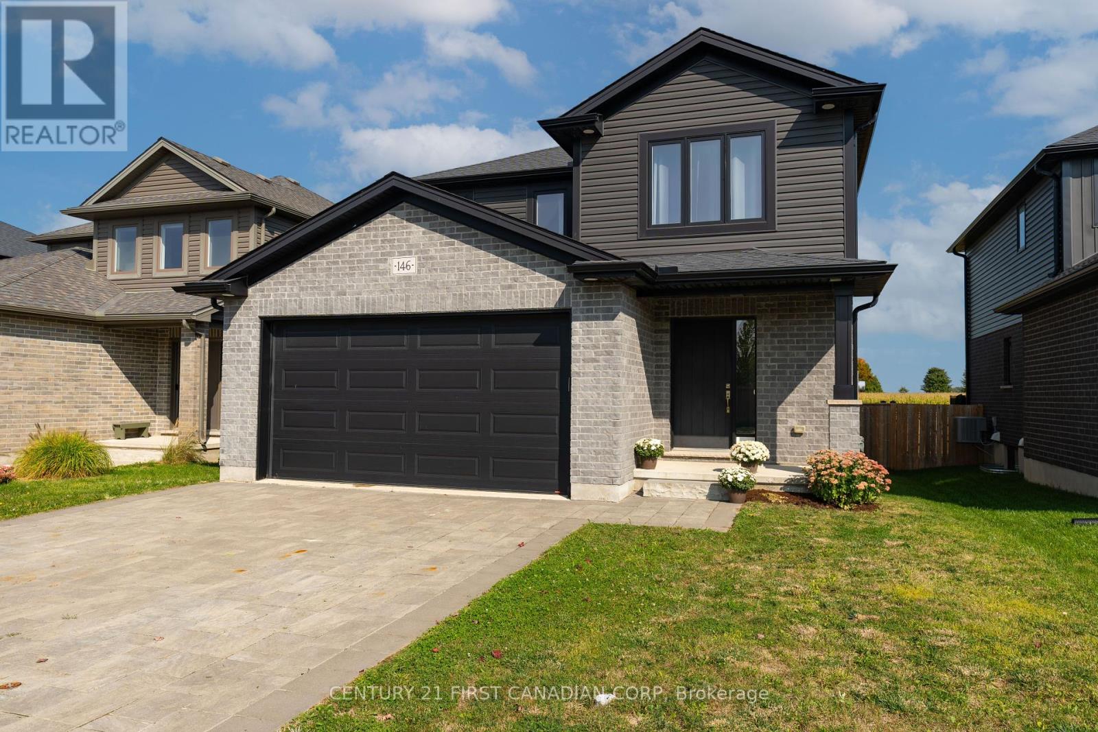 146 GILMOUR DRIVE, Lucan Biddulph (Lucan)