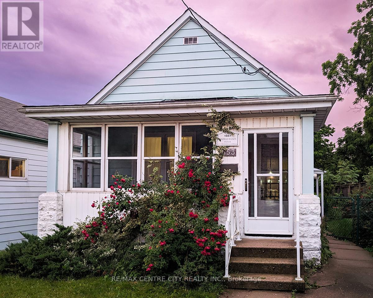 553 GREY STREET, London East (East K)