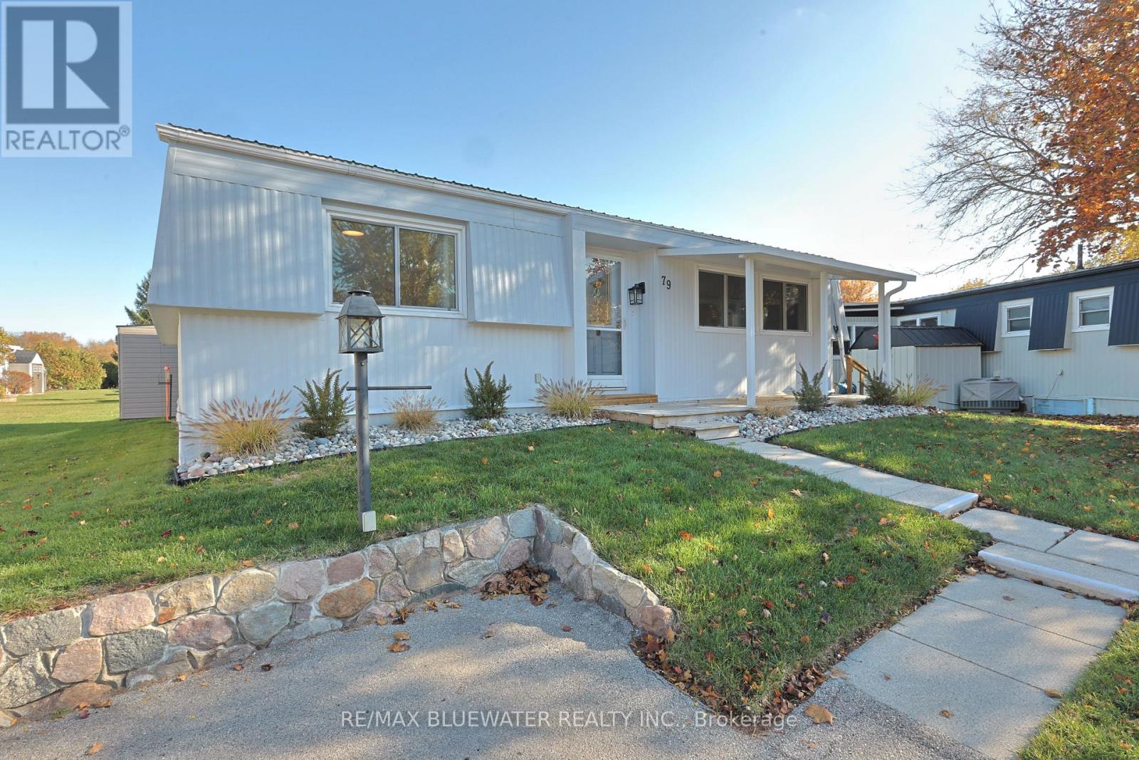 79 PEBBLE BEACH PARKWAY, South Huron (Stephen)