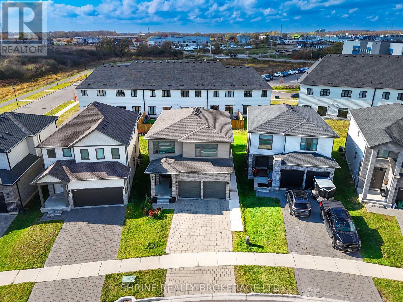 3719 SOMERSTON CRESCENT, London South (South W)