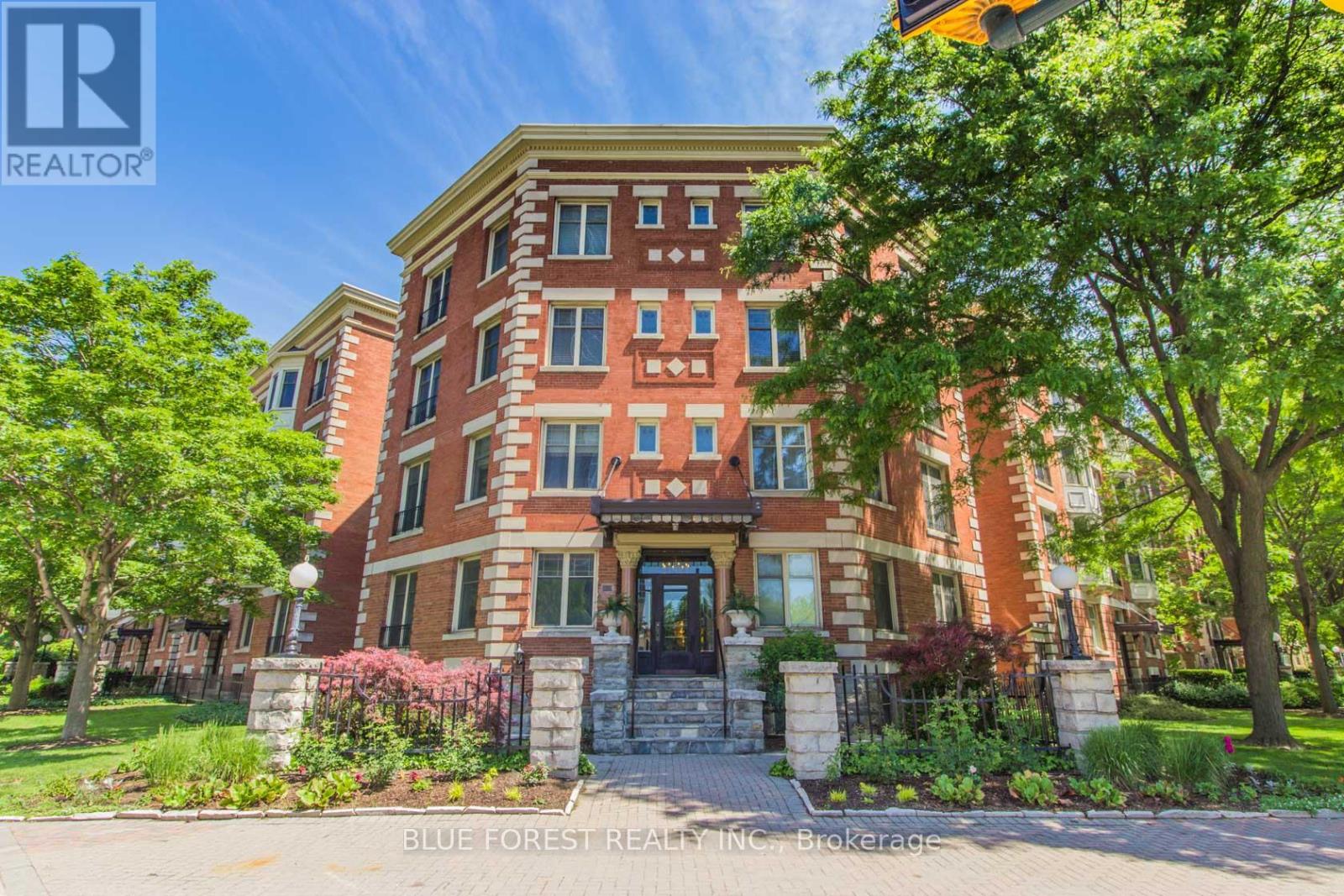 102 - 460 WELLINGTON STREET, London East (East F)