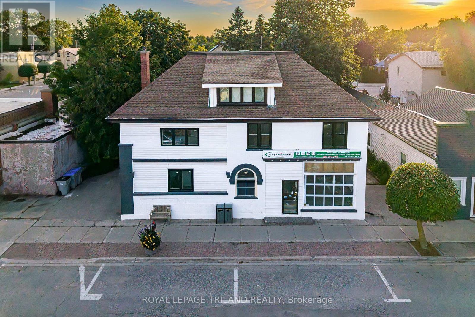 11 GOSHEN STREET N, Bluewater (Zurich)