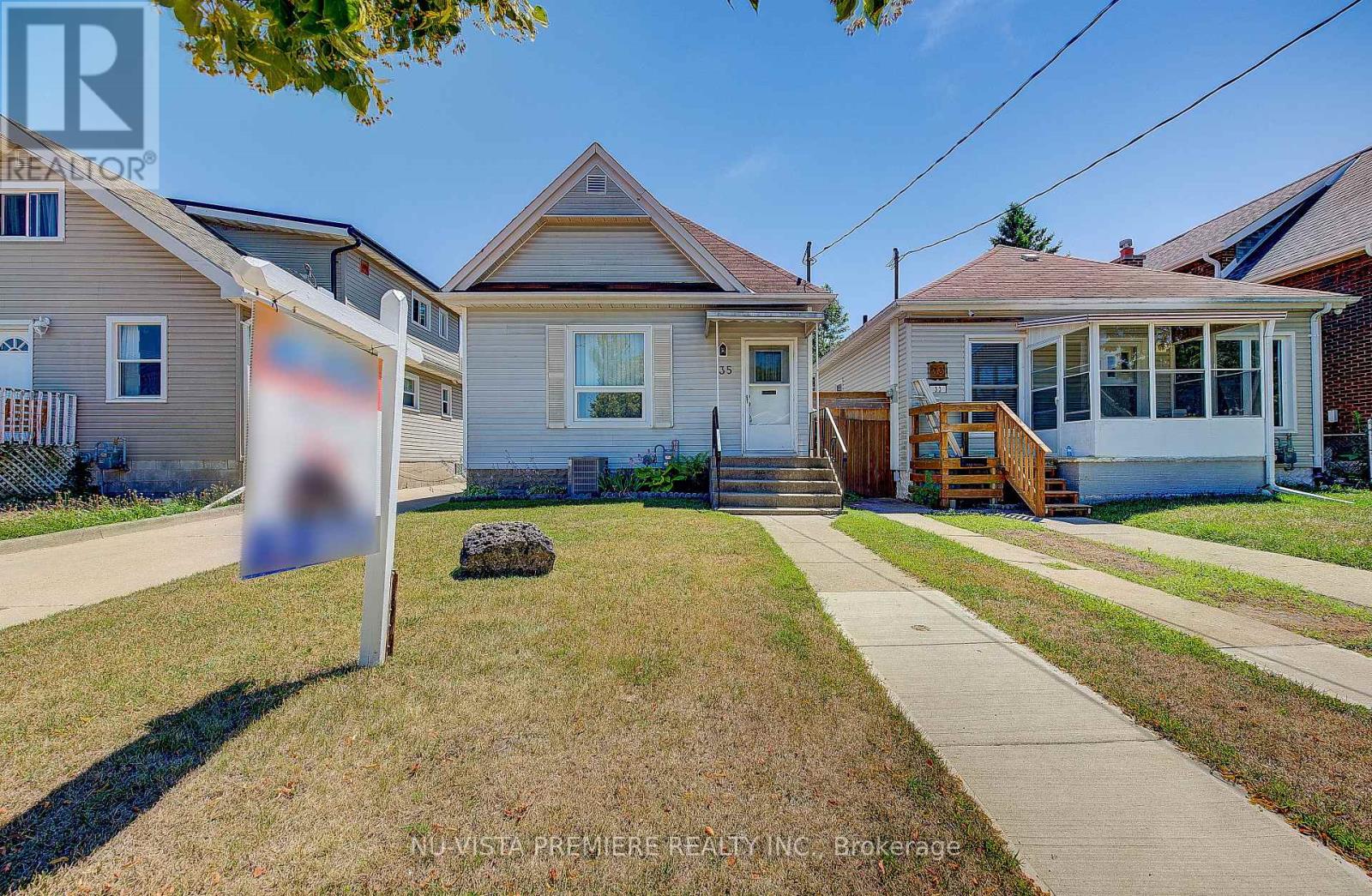 35 MAJOR STREET, London East (East M)