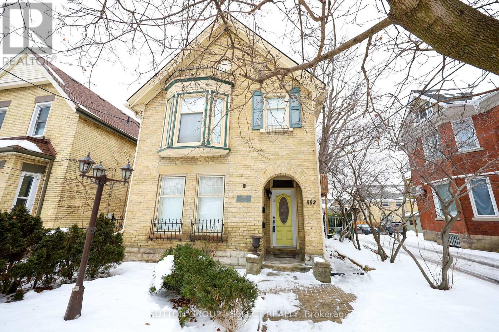 552 ADELAIDE STREET N, London East (East G)