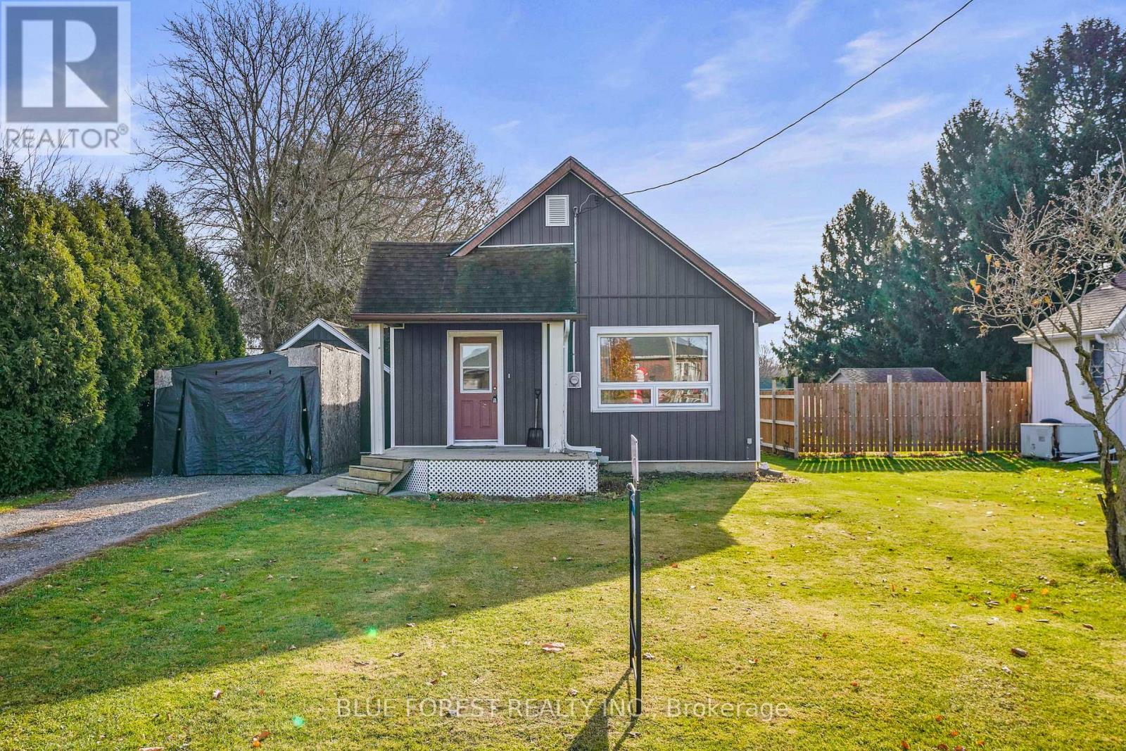 22557 QUEENS LINE, West Elgin (Rodney)