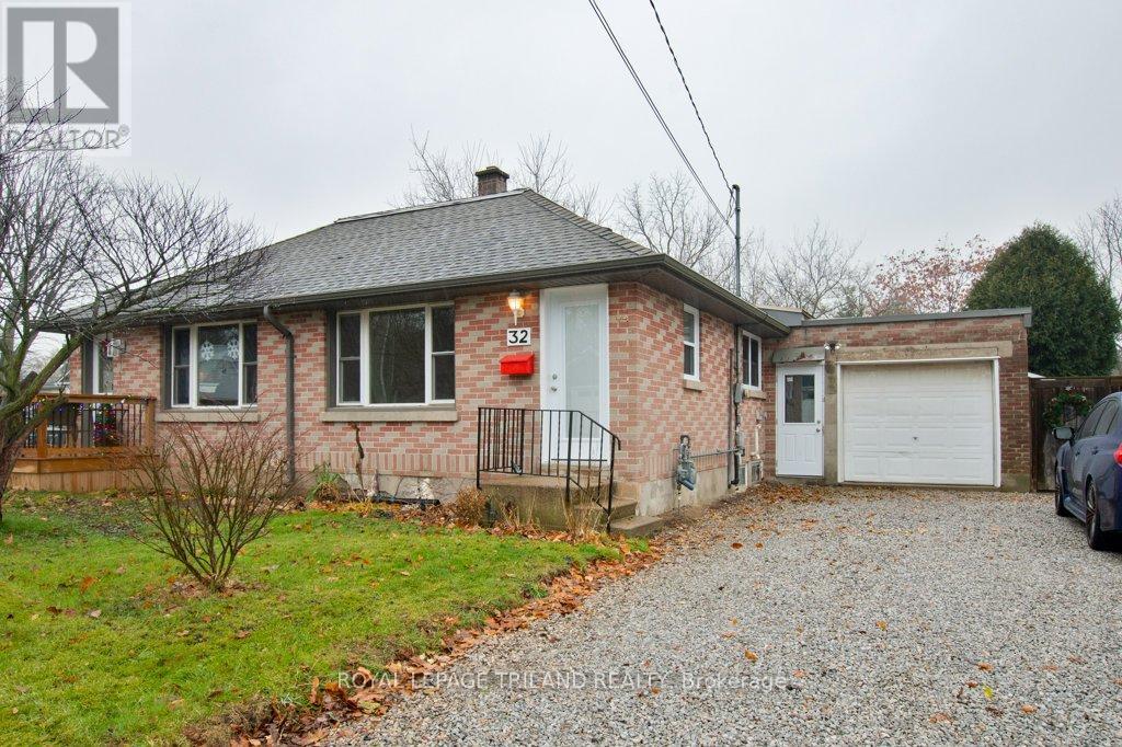 32 LINDEN STREET, Aylmer
