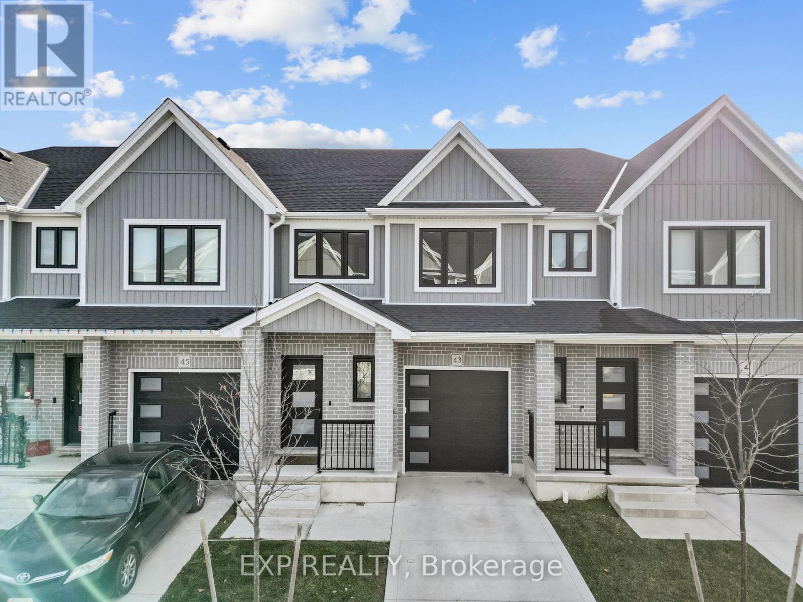 43 - 17 NICHOLSON STREET, Lucan Biddulph (Lucan)