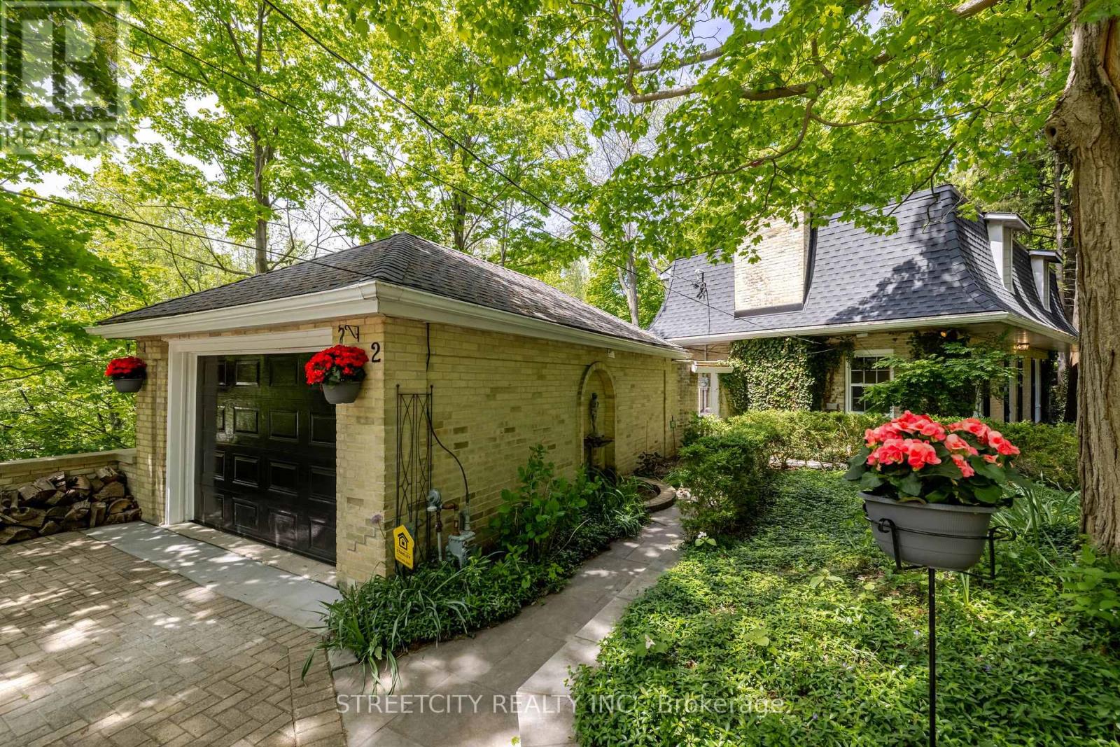 2 GROSVENOR STREET, London East (East B)