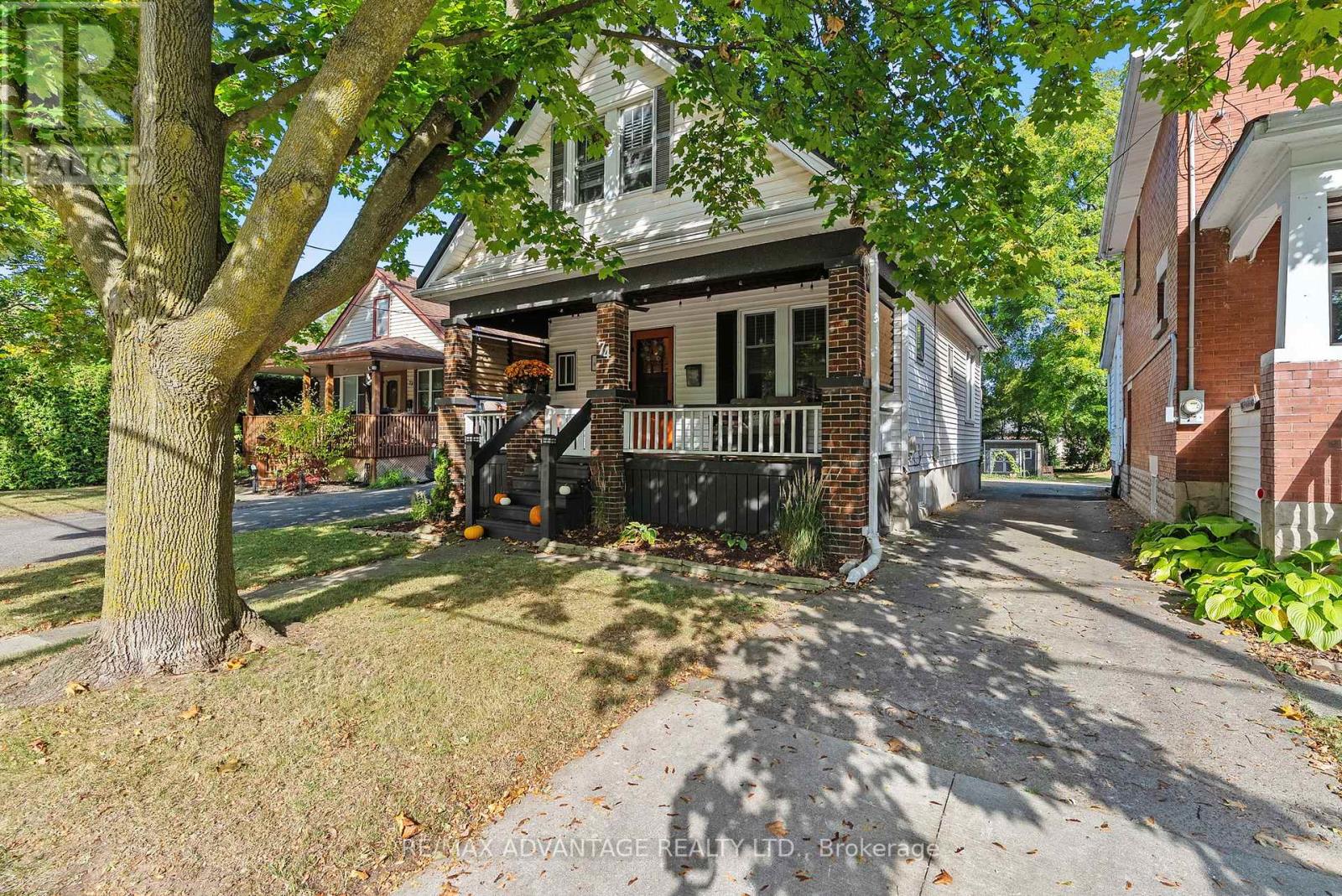 74 EMERY STREET E, London South (South F)