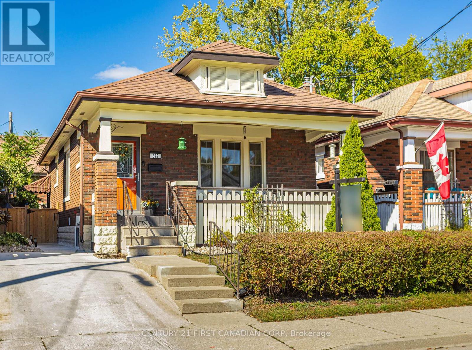 872 LOVETT STREET, London East (East L)