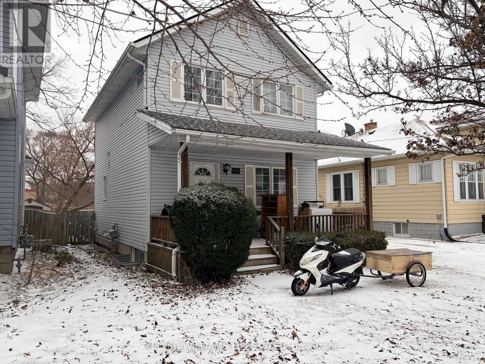 128 STUART STREET, Sarnia