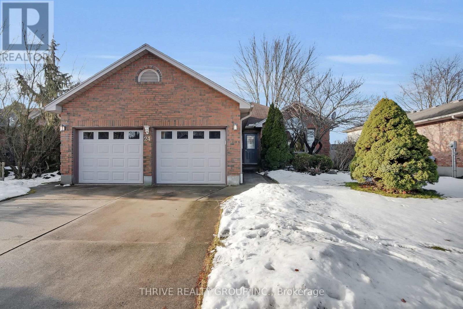 24 PARKVIEW CRESCENT, Strathroy-Caradoc (SE)