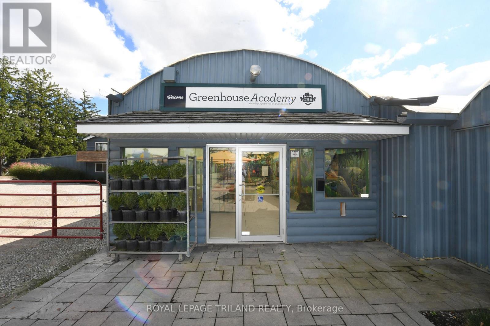 5101 DUNDAS STREET, Thames Centre