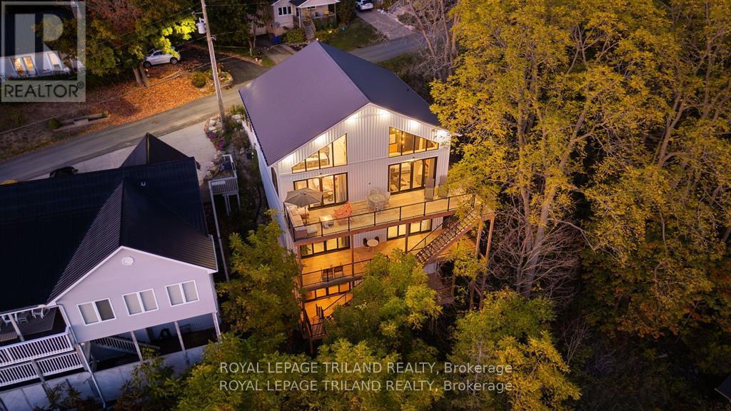 164 BRAYSIDE STREET, Central Elgin (Port Stanley)