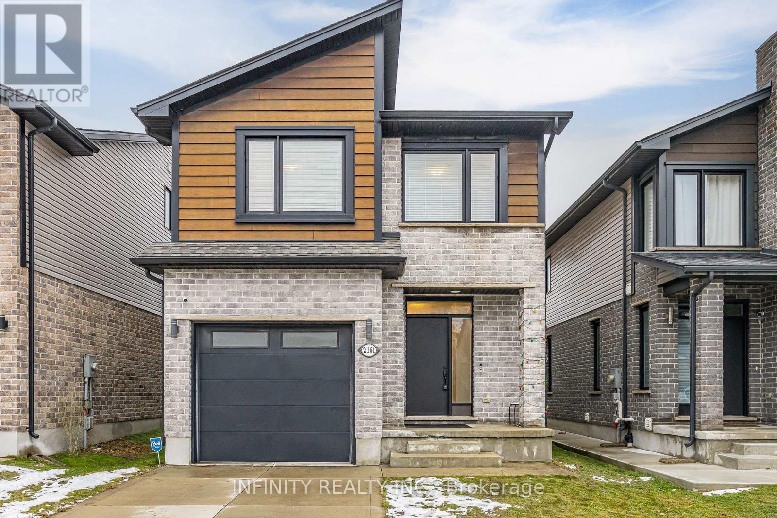 2161 TRIBALWOOD STREET, London North (North E)