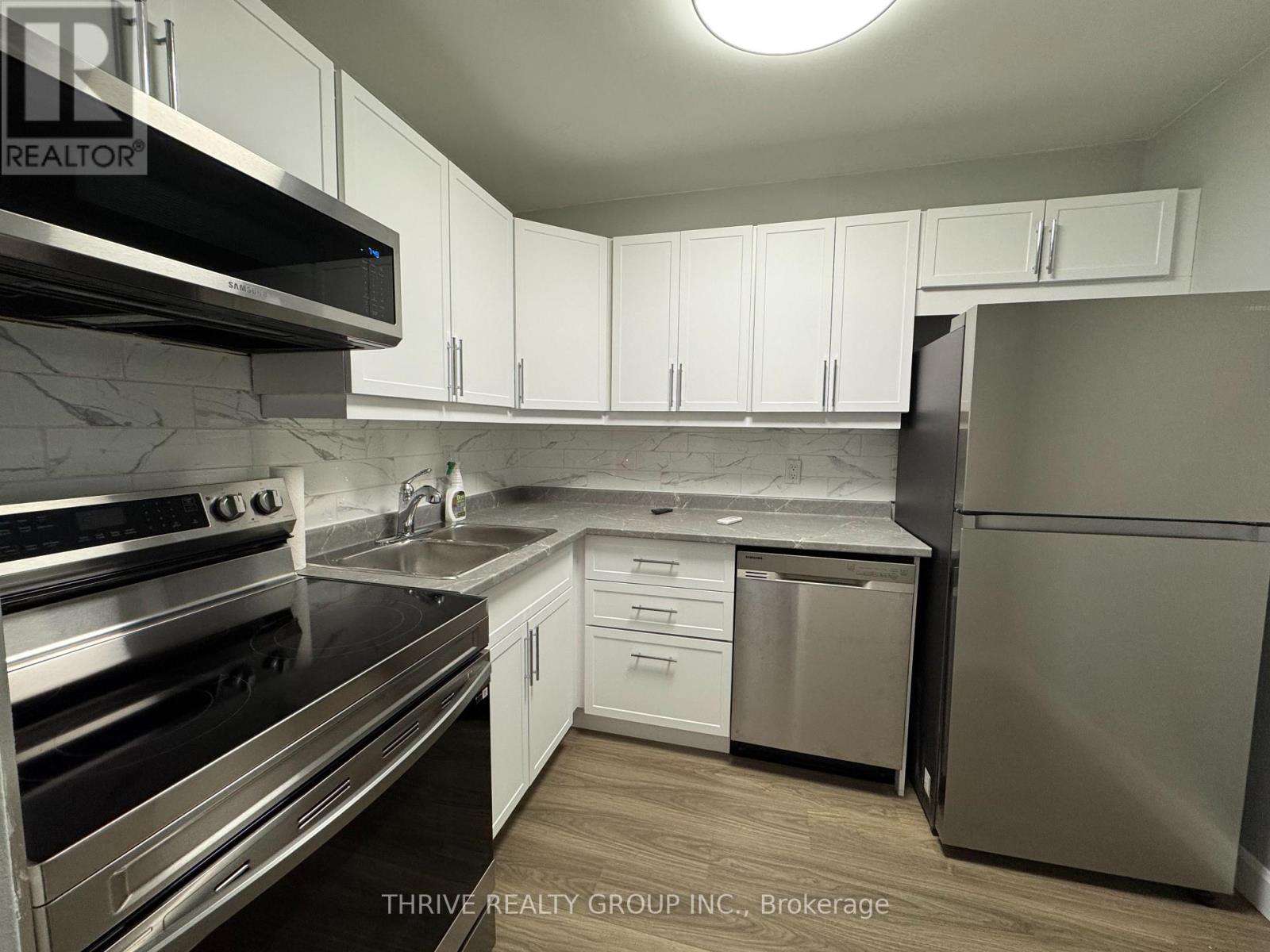 611 - 563 MORNINGTON AVENUE, London East (East G)